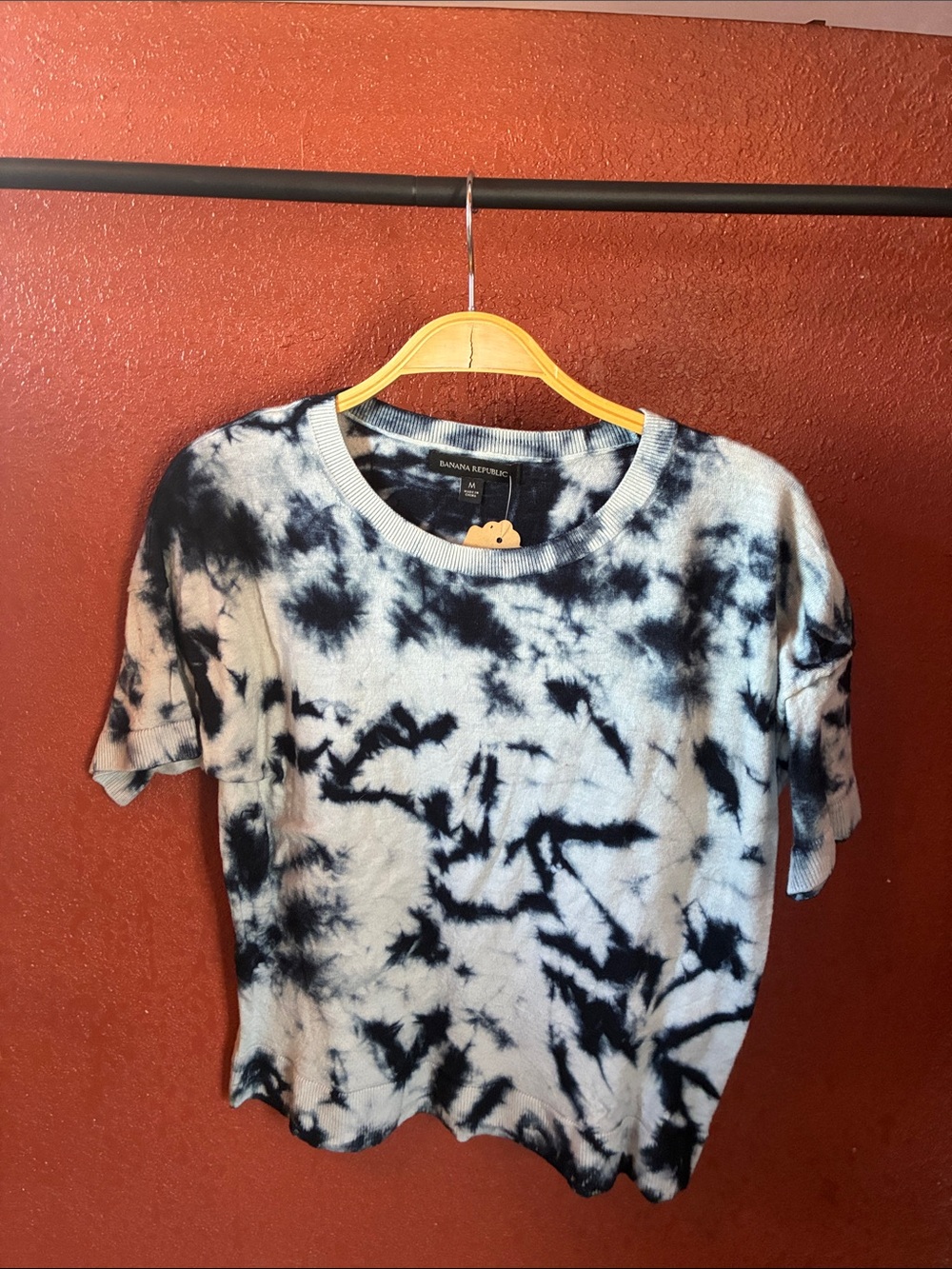 Banana Republic Merino Wool Black & White Tie-Dye Short Sleeve Tee